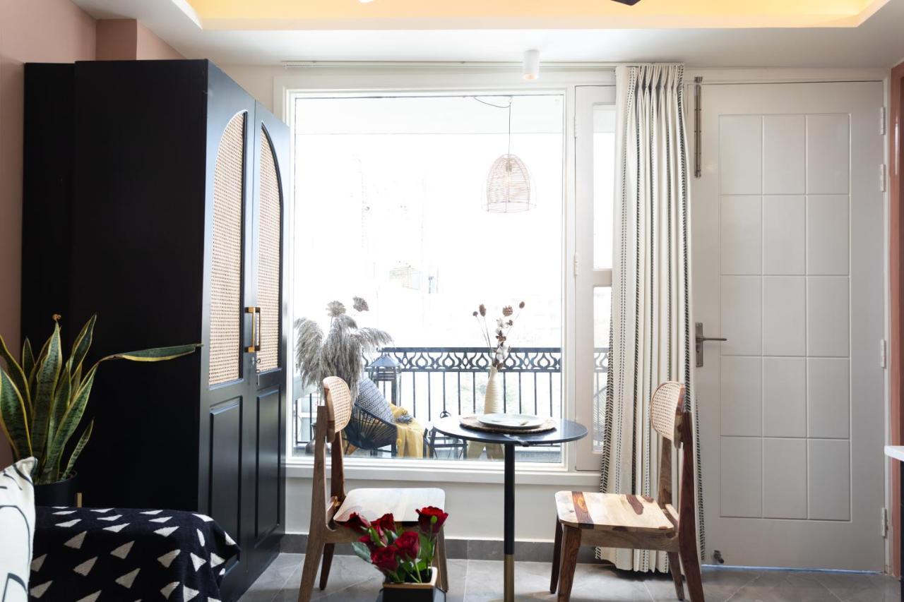 Maison 42- Onetreestays Гургаон Екстериор снимка